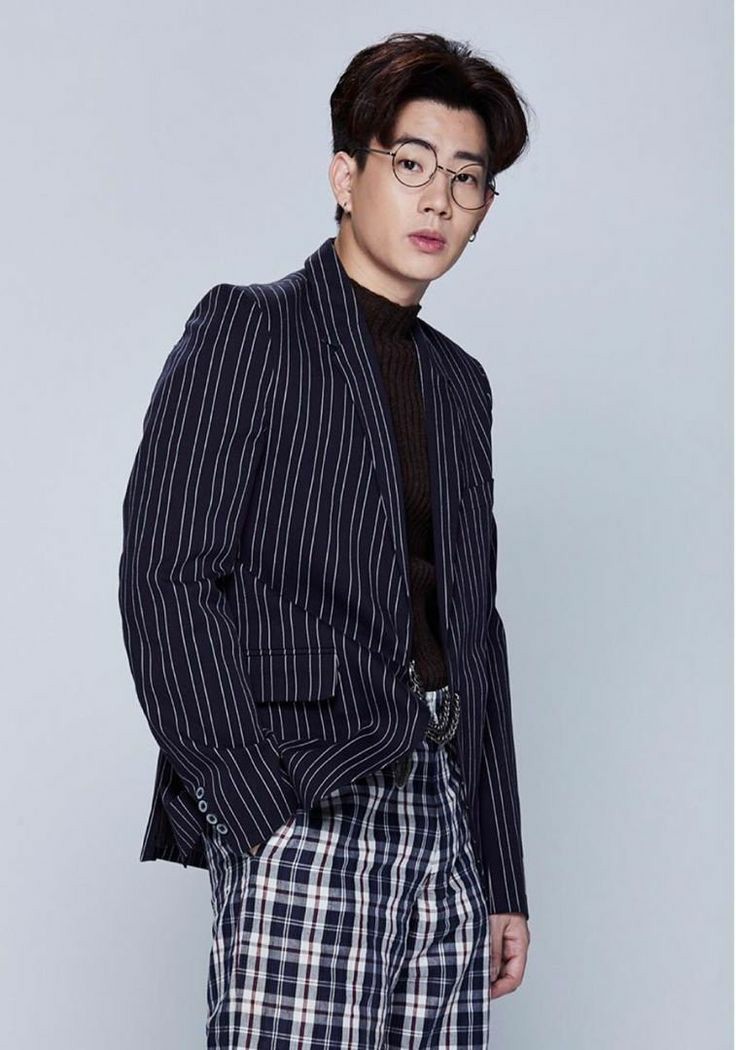 OFF JUMPOL IN A SUITA must-see thread;