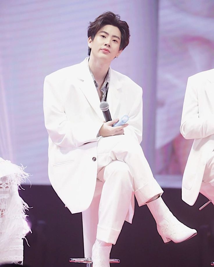 OFF JUMPOL IN A SUITA must-see thread;