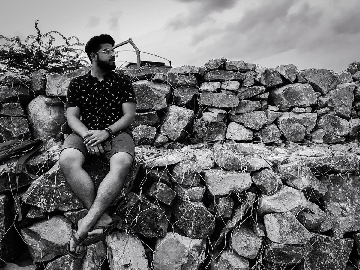 HardeepArya4's tweet photo. Waqt Bura Ho To MEHNAT Karna🔥
Waqt Accha Ho To MADAD🙇🏻

. Chillin’ with my Music🌈
. Me👿
. Myself⭐
. Music🔥

#mr_arya😘 #aryastic😍 #hardeeparyaharry #haqikattheband #thevocalist
#pride🌈 #evergreen #musiclust
#musica #viralvideos #twitter
#addicted #jamnapar https://t.co/ud72wZB71c
