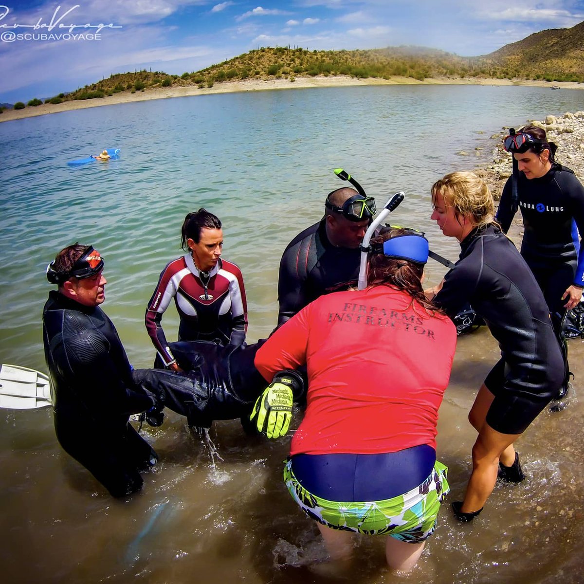 diverbetic's tweet photo. What a great Rescue Diver class! We definitely didn't go easy on you and you crushed it! Keep up the hardwork and be the warriors we know you are! #sdi #sdidivers #scuba #scubadivers #womendivers #rescuediver #scubafamily #scubafam #dive https://t.co/2VRx3niDNB