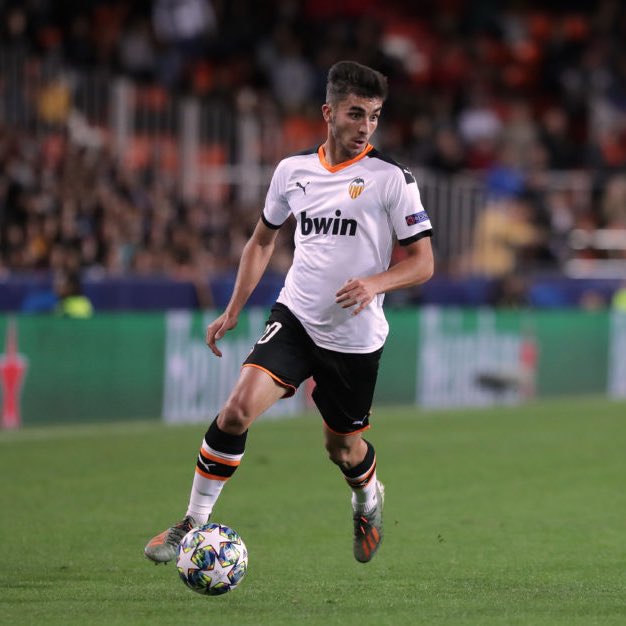 City signing Ferran (20) for €25m shows why Perišić (31) mustn’t be signed.Fee + Years x Wages = Package (Cost Per Year):Ferran €25m + 5 x €4m = €45m (€8.5m).Perišić €15m + 3 x €7.5m = €37.5m(€12.5m).There are better alternatives, you just need to scout properly.