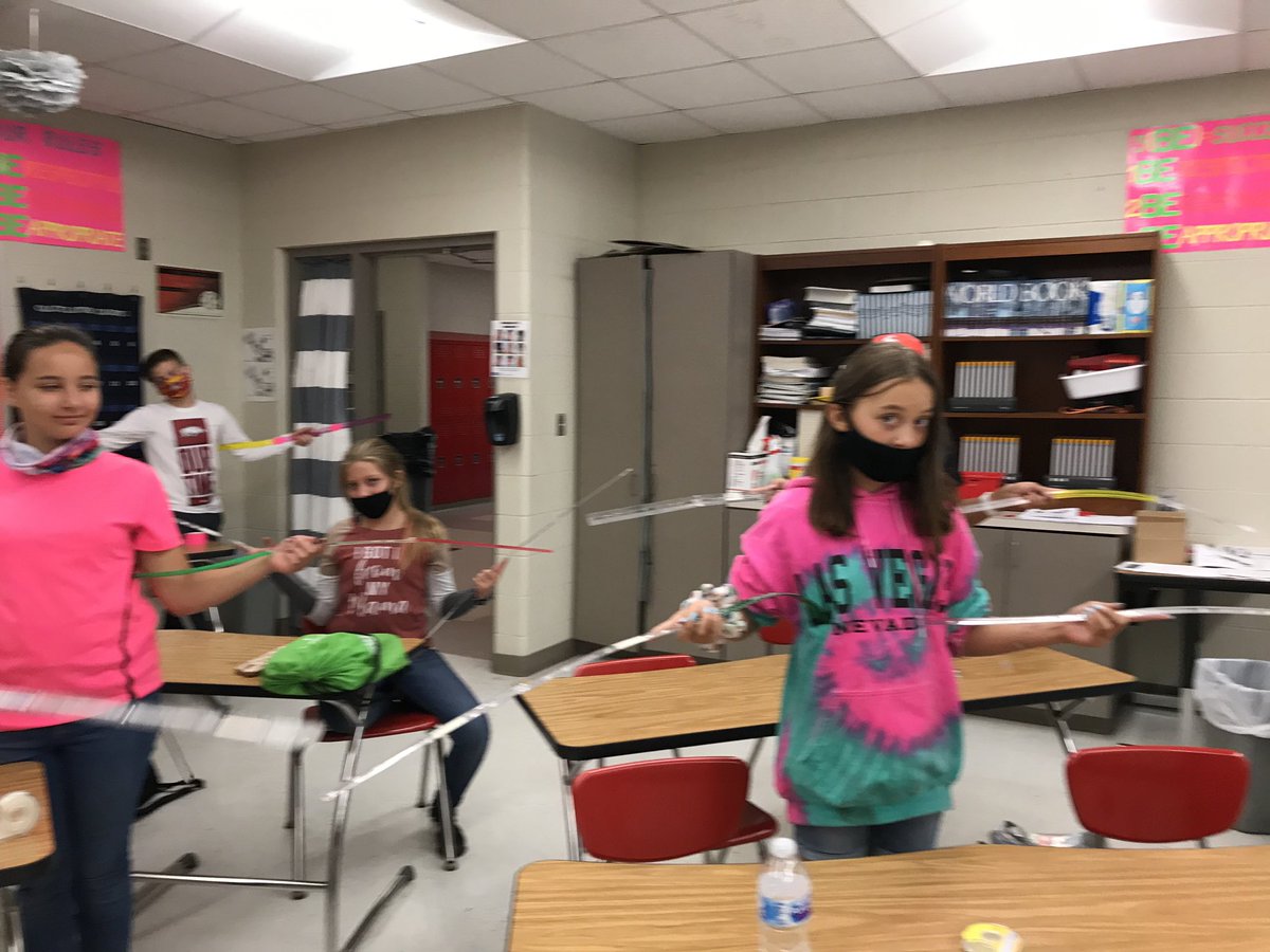 anderson_middle's tweet photo. Morning fun at AMS #summerschool2020!! - Social distancing measurement: Each student taped two sets of three rulers together, then we stood so that only rulers touched for six feet.  #RedbirdProud https://t.co/HHeXADvAI5
