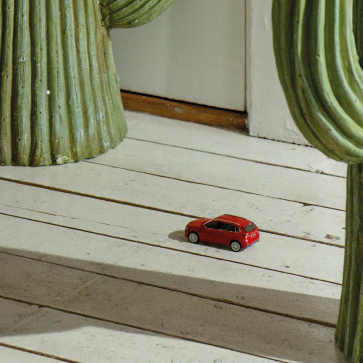 “In times where ‘the normal’ becomes ‘the odd’, you have to leave the beaten path to move forward” 

Škoda shot a car advert from home just using toy cars. The film captures the oddness of isolation and offers a fun point of difference to the new tropes of advertising 🚗