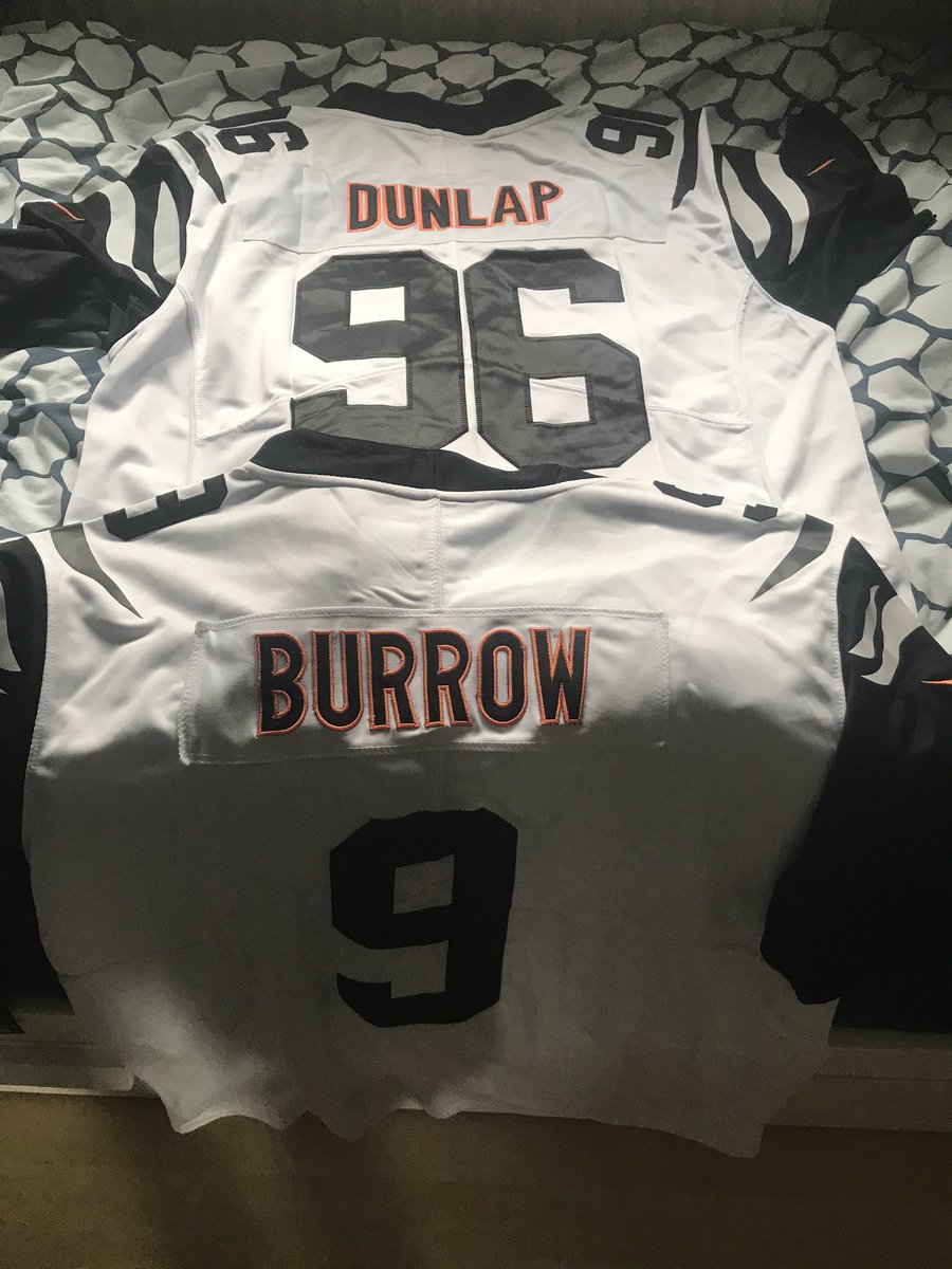 Slamduncthefunk's tweet image. What happens when you order a 9 and you add a 6 ??? #bengals #colourrush #joeyb #employee96 ❤️❤️