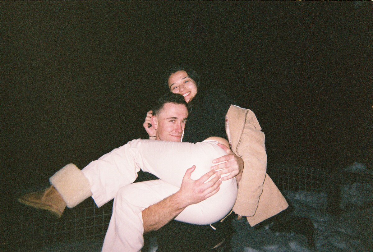 forforsteele's tweet photo. Lil appreciation post to the girl that keeps me smiling through times like this😌❤️ @queensammxy https://t.co/ak7lzTbhUN