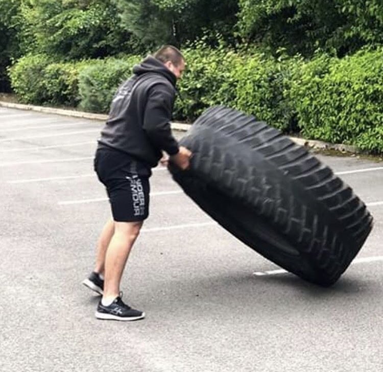 CentreEnergise's tweet photo. There is nothing our PTs would ask you to do that they haven’t done themselves! They will even get involved in sessions with you. Looking to kick start your fitness then get in touch and book your outside circuit session 👊🏻💪🏻 #outsideworkout #circuittraining #ptsessions #fitness https://t.co/JPdg74UB1S