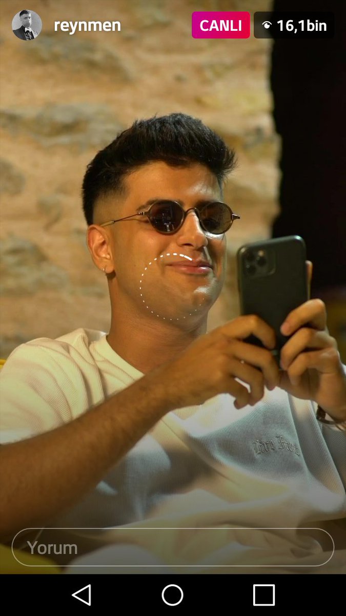 multiamareyn's tweet photo. Puahahahahah gülüşünün resmiyeti xdgölöikglölreynn valla sizi bilmem de random atarken tipim aynen böyle xdhlmmşçşöpnşlreynn https://t.co/tfT9ntpIB6