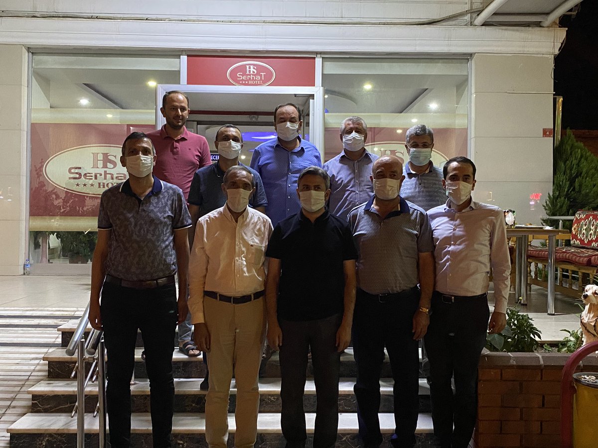 Gölbaşı İlçe Başkanımız <a href="/hakantoydas/">Hakan Toydaş 🇹🇷</a> , önceki dönem Gölbaşı Belediye başkanımız Yusuf Özdemir, Balkar Belediye başkanımız Orhan Orhan ve teşkilat mensubu arkadaşlarımızla bir araya geldik. <a href="/Akparti/">AK Parti</a>