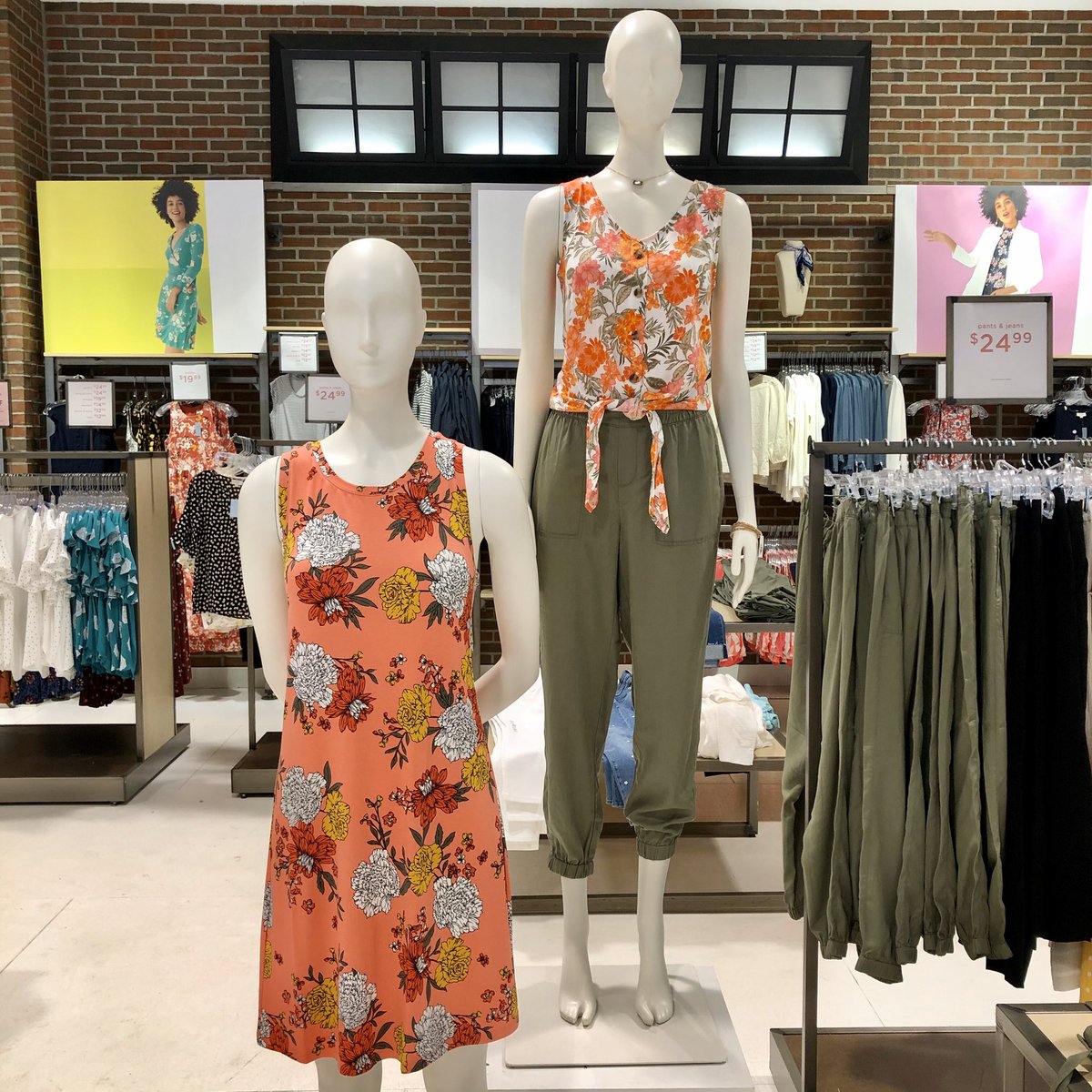 TangerTilton's tweet photo. Sizzling Summer Styles up to 70% off storewide at #LOFTOutlet.
🌺 Tank Swing Dresses: now $10.40 with TangerStyle
🌺 Tie-front Tanks: now $10.40 with TangerStyle
🌺 Pull On Pants: now $20.00 with TangerStyle
Access 20% off coupons here: https://t.co/tEUHhZydNx
#tangerstyle https://t.co/PmXA3zibzB