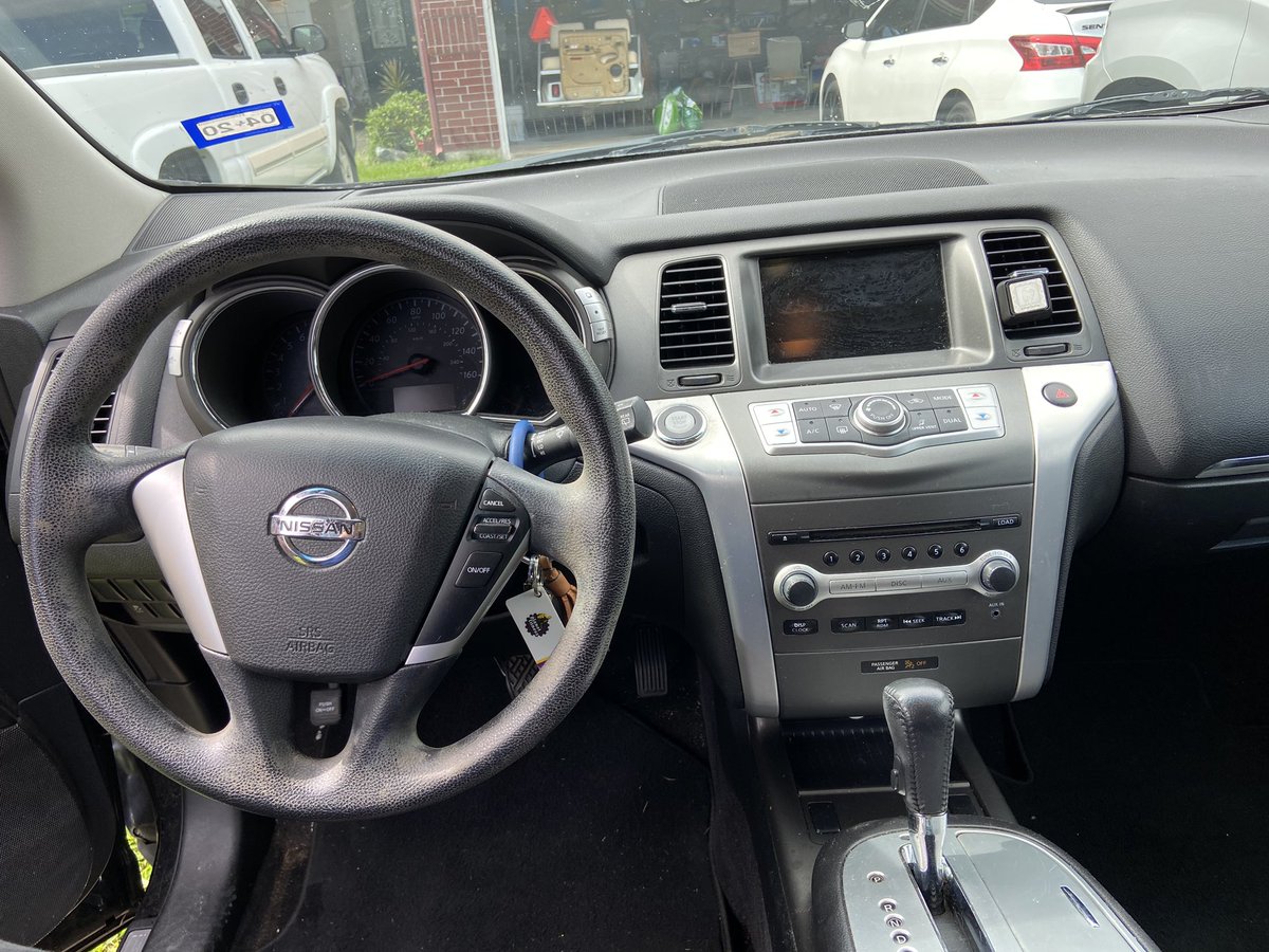 allyfore4's tweet photo. Selling my car! 2012 Nissan Murano. 112,300 miles. Asking $8,000 https://t.co/VP2PDpi98R