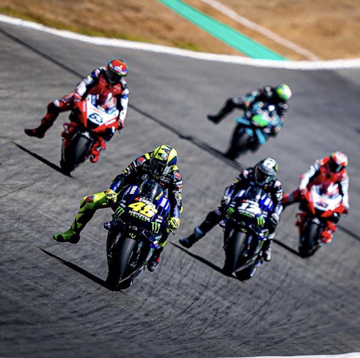 ValeYellow46's tweet photo. Per me è stato(quasi)come avervi lì con me!grazie del tifo
A virtual hug is better than nothing!
📸 @FAlex79 @GigiSoldano https://t.co/iLVUmfzqkg