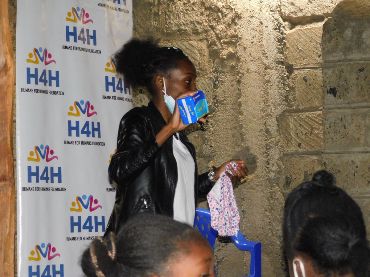 Humans4HumansF1's tweet photo. Access to sanitary towels remains a critical challenge for many young girls in Kenya due to the COVID-19 pandemic. https://t.co/c9TNreFso8