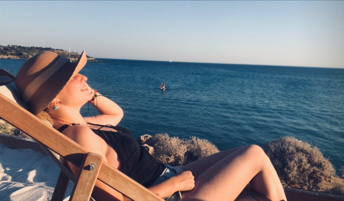 eecemirayy's tweet photo. Güneşi gülüşüne nasıl sığdırdın...☀💙 
@yildirimeece https://t.co/MDm1ukAJO6