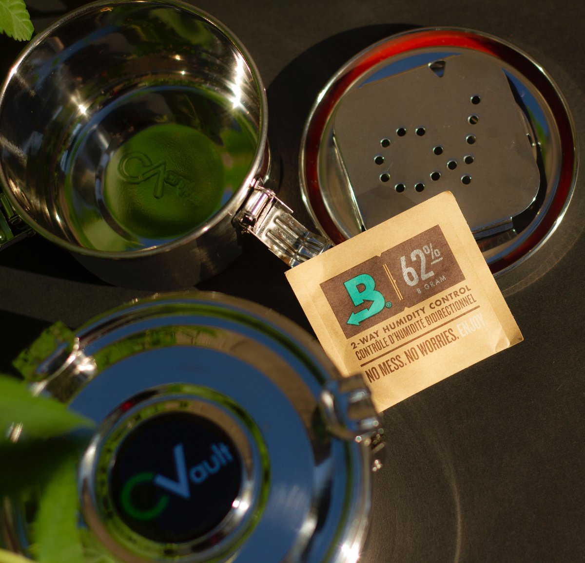 CVaults are the best for keeping your products nice and fresh!

Now stocked at: slyng.com

#cvaults #humiditycontrol #cvaults #weedreviver #howtokeepherbfresh #smokedaily