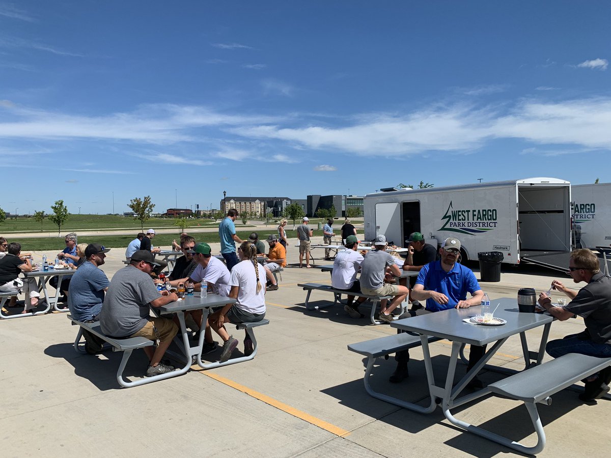 It’s a beautiful day for a BBQ! Our staff got together today for lunch and played a few games while soaking up the sun and, as always, maintaining social distancing. #wfparks #summertime #bbq #teambuilding