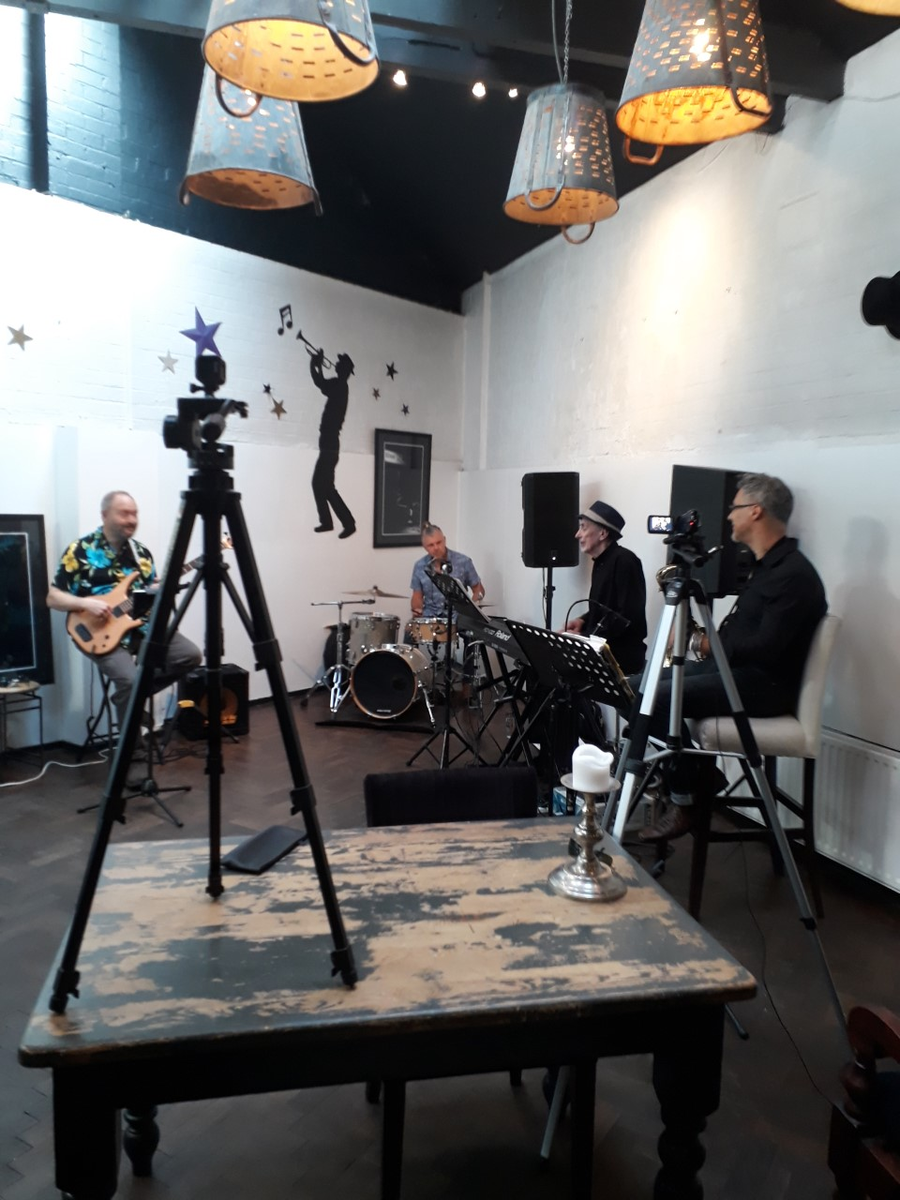 TrippetsBar's tweet photo. Recording tonight with @RalphSaltJazz and crew 😊Should have them on the 'big screen' for the weekend.
Bookings via the website please
https://t.co/UECTYeGsAK https://t.co/XWzoNObcBW