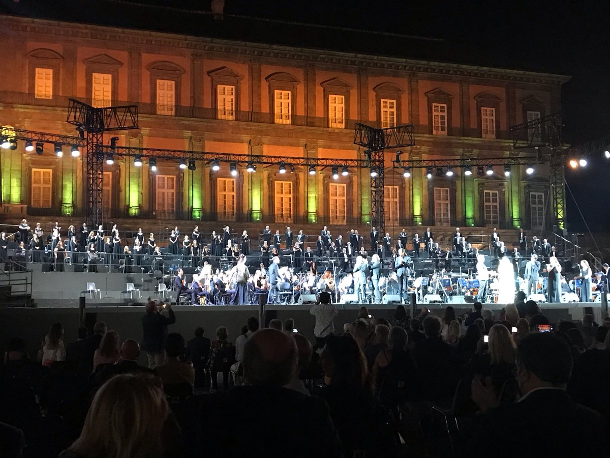 enjoyed open-air Aida yesterday in Naples with Jonas Kaufmann. Here the socially distanced chorus behind the not-so-distanced orchestra.