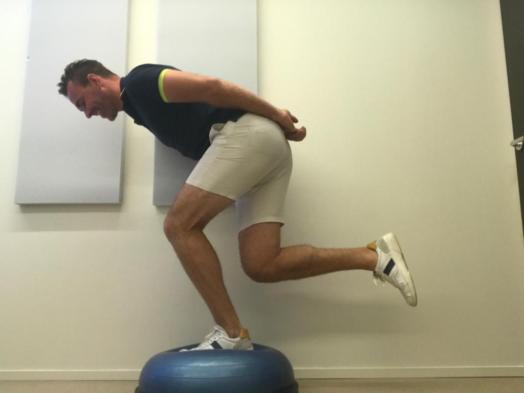 Een goede core stability oftewel rompstabiliteit, wat is het en waarom is dit zo belangrijk voor het voorkomen van blessures, het verbeteren van sportprestaties en een betere lichaamshouding? Je leest het op:
fysiogoeszuid.nl/news/core-stab…