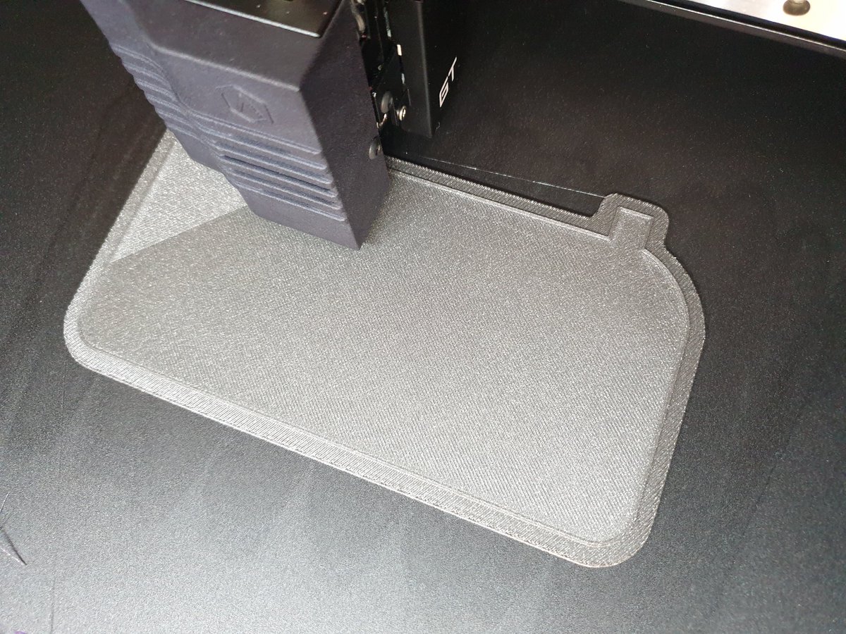 3DPBeginner's tweet photo. This is some buttery smooth layers produced by the @raise3d E2 with @getideamaker. It's so nice to start a print without any kind of worry that something will go wrong.

#3dpriner #raise3d #raise3de2 #ideaMaker #layerporn #pla #impression3d #impressora3d #3dprintinglife https://t.co/HuwrhRxoVd