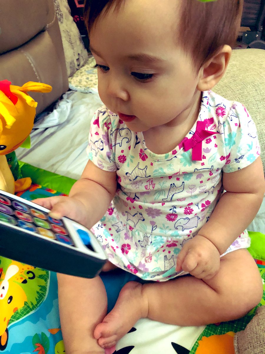 TobinDeanna's tweet image. At #9mos+ Isabel is very busy playing the keyboard🎹, reading to animal friends🐰, learning to walk, etc. &amp;amp; taking phone calls if time permits. Daddy calls her BusyBel.💗 #busybel⚙️ #babybel💕 #loveherso💜