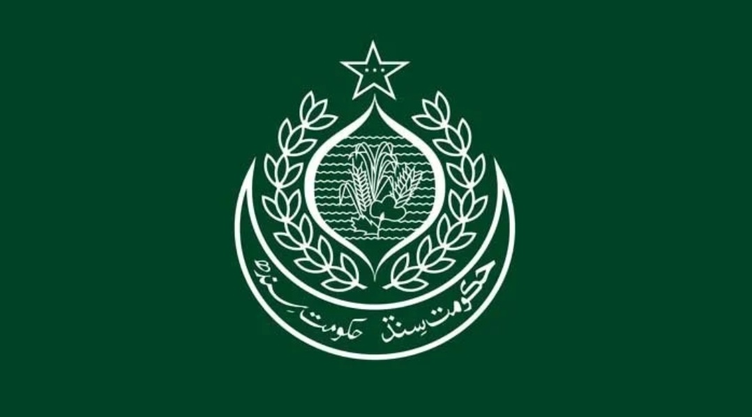 publictag's tweet photo. سرکاری ملازمت کے لیے عمرکی رعایت یکم جولائی 2020 سے 30 جون 2022 تک برقرارر ہے گی۔
کراچی: سندھ حکومت نے سرکاری ملازمتوں کے لیے مقررہ عمر میں 15 سال رعایت دینے کا نوٹیفکیشن جاری کردیا۔
سندھ میں اب 43 سال کی عمر تک کے افراد سرکاری ملازمتوں کے لیے درخواست دے سکتے ہیں۔ https://t.co/5ZePvchycU