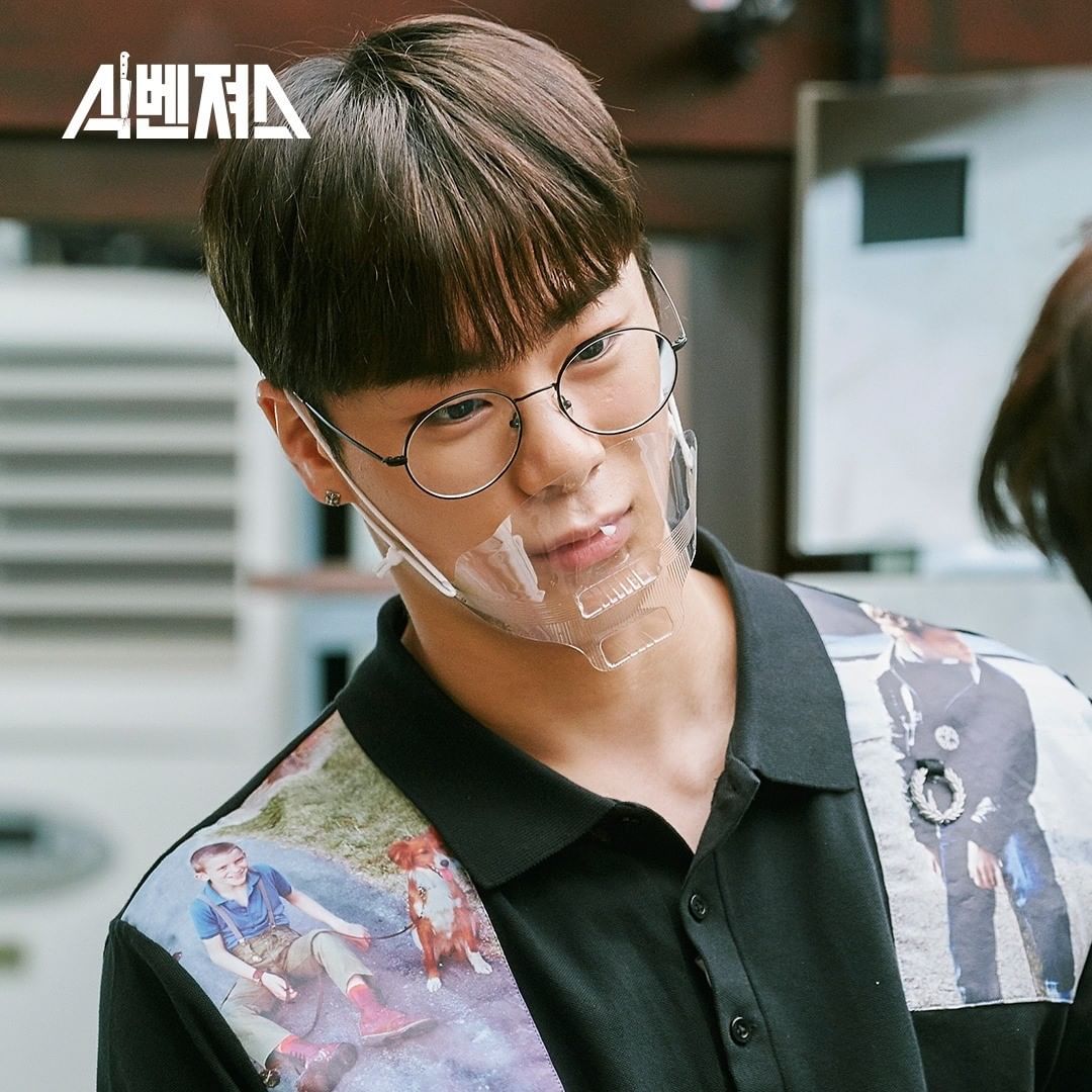 BrasilMoonbin's tweet photo. [IG] 29.07.20 - Atualização no Instagram da Olive TV com o Moonbin. (2/2)

🔗: https://t.co/D7wv3BqjKB
#ASTRO #아스트로 #GATEWAY #KNOCK #MOONBIN #문빈 #식벤져스 #FoodAvengers @offclASTRO https://t.co/BpeVSDw7aZ