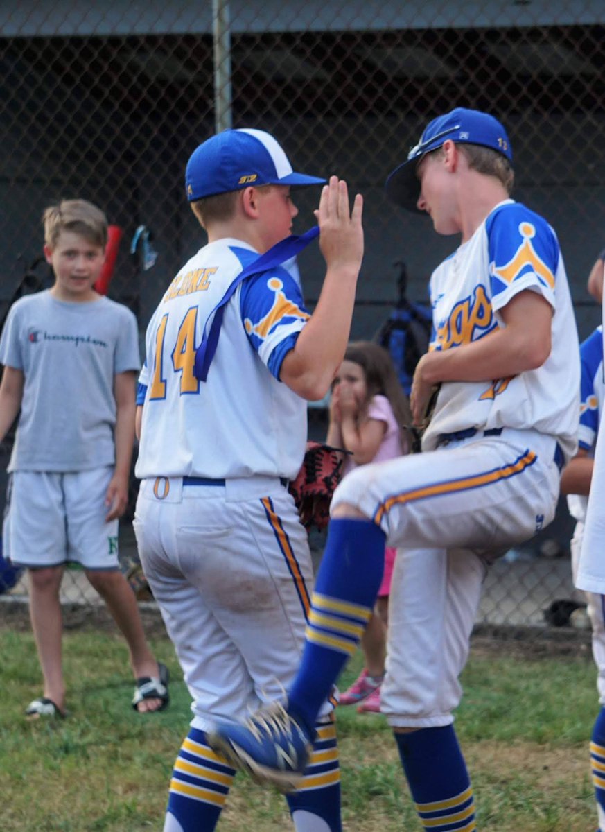 HDLNSscout2029's tweet photo. #13 Ashton Staton 👑 12U @TheOHKINGS MVP 🏆 Team Leading .642 Avg 👀 2.014 OPS🔥1.343 Slugging % 🚀 Please 🙏 keep Ashton and his entire family ❤️ in your prayers 🙏 as he battles Auto-Immune Encephilitis 👊 🏥 #LetOurPrayersLiftHimUp #Prayers #AmazingYoungMan #PrayFor13 https://t.co/Skosj6nVm4