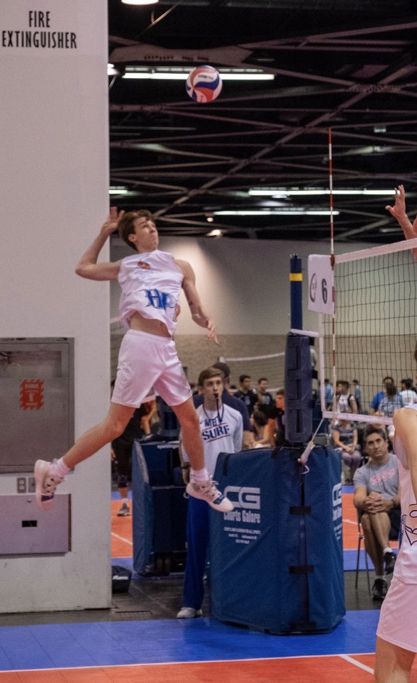 FBUGriffinsMVB's tweet photo. #FBUMVB welcomes Ryan Lively to the team! Ryan is an outside hitter from STL and was a two time All-Metro performer at Mehlville HS. Anyone that follows STL volleyball knows how good this guy is, and we’re very excited to have him join us! @FBUGriffins @HPSTLVBC https://t.co/i5qzuIAX6r