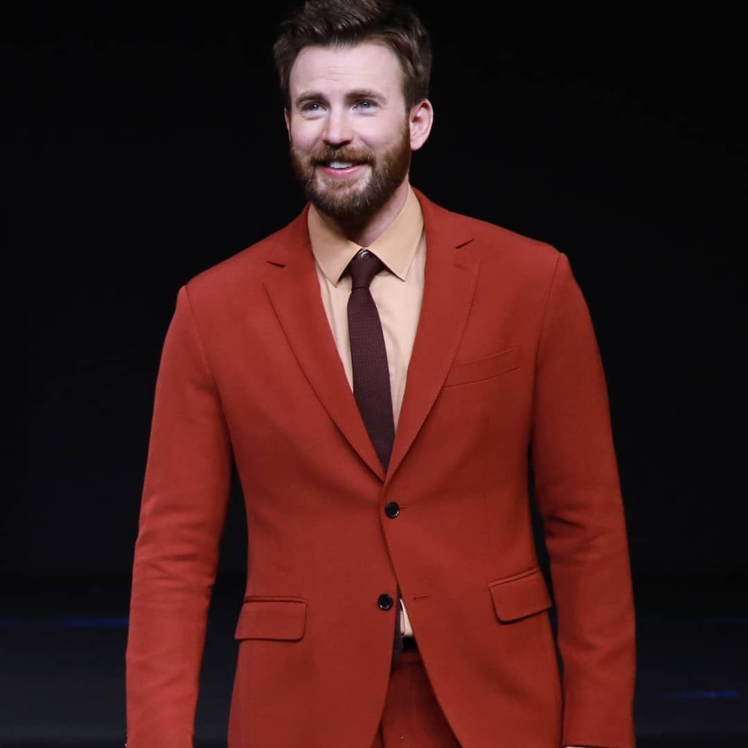 Chris Evans as Harry Styles' outfits: a thread 