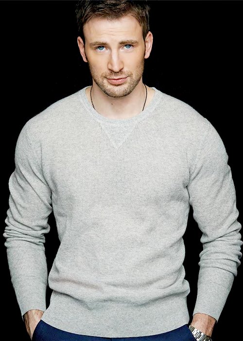 Chris Evans as Harry Styles' outfits: a thread 