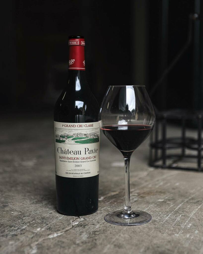 ChelseaVintners's tweet photo. A worthy wine for a fine Wednesday 🍷
—
#chateaupavie #saintemilon #grandcru #bordeauxwine #finewine #winewednesday #winestagram #luxurywine #luxurylifestyle https://t.co/e74v6b0dcy https://t.co/It8vnPSDoo