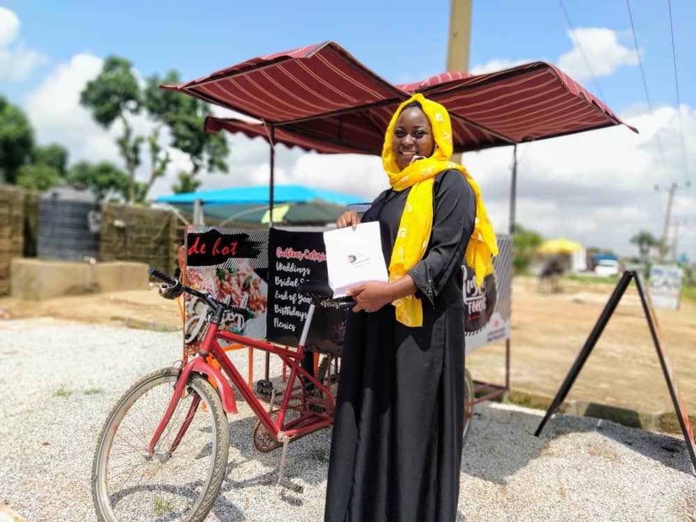 rushfoodsng's tweet photo. You can't just eat good food. You've got to talk about it too. And you've got to talk about it to somebody who understands that kind of food.
@Rushfoodsng saying Food evening to all Rushians.
What’s your sallah plan ??
#Arewatwitter #kadunatwitterconect https://t.co/Vmld7vmYNu