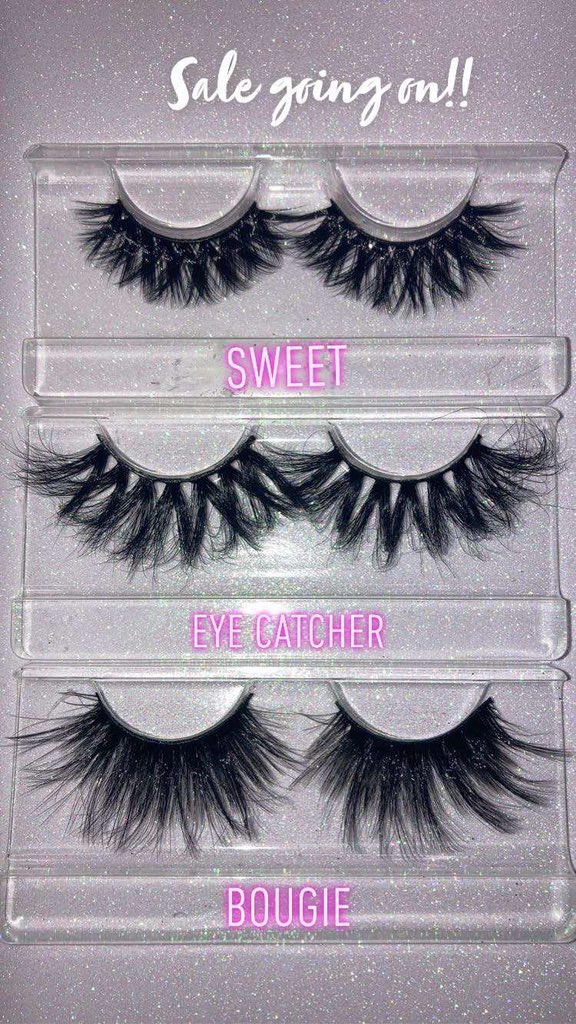 simplelashhouse's tweet photo. twitter do ya thang! im a small business owner selling lashes, lip gloss, gloss chains, bonnets and etc. I've sold to people all over Texas, North Carolina, Louisiana, Virginia, and California! check me out! It would mean a lot. 🤍
#smalllashbusiness #BlackOwnedBusiness https://t.co/E4CrvG91et
