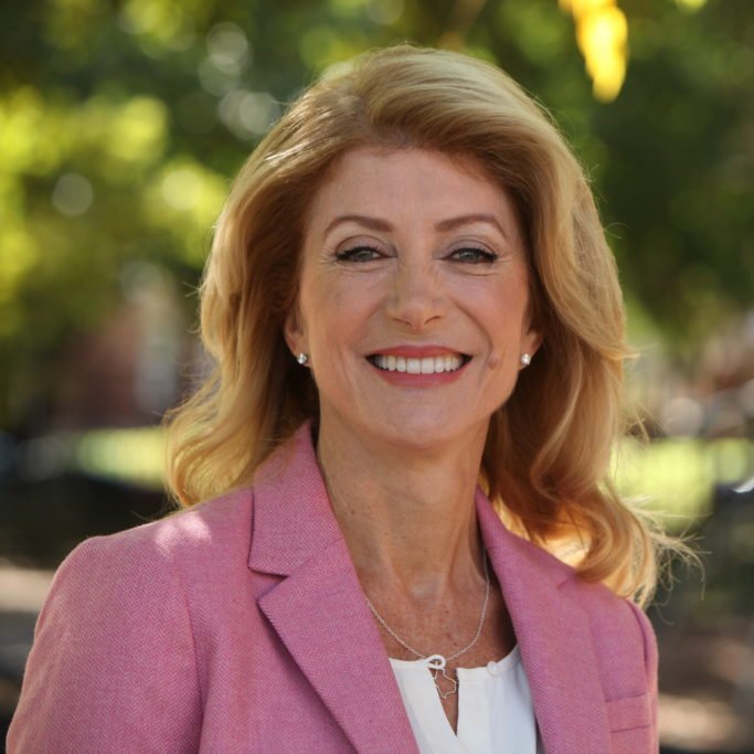 Wendy Davis (TX-21) as Lover