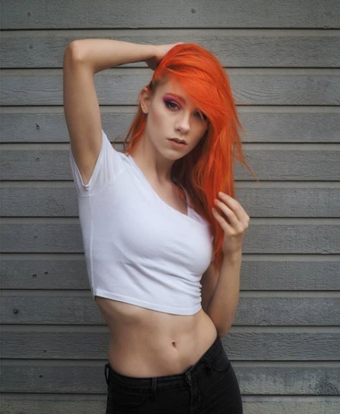 legacy_lexi's tweet photo. Holy shit! Check her out!

https://t.co/AsjWf9AYTL https://t.co/JSKcqS2is1