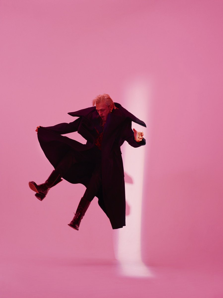 TheVampsTristan's tweet photo. 🌸 https://t.co/hj44IThEex