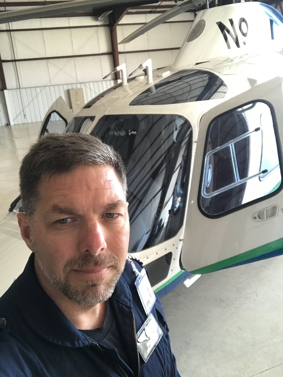 SteveHammActor's tweet photo. Actor, Lifeflight Pilot, Voice Over Talent, Veteran. 🎭🎥🚁🎤🎧🇺🇸
Represented by @ProModelTalent
Available for bookings
https://t.co/ZioZqceTBT
#actor #pilot #aviation #helicopter #veteran #military #combat #voiceover #pmtm https://t.co/jBb7HRnLfA