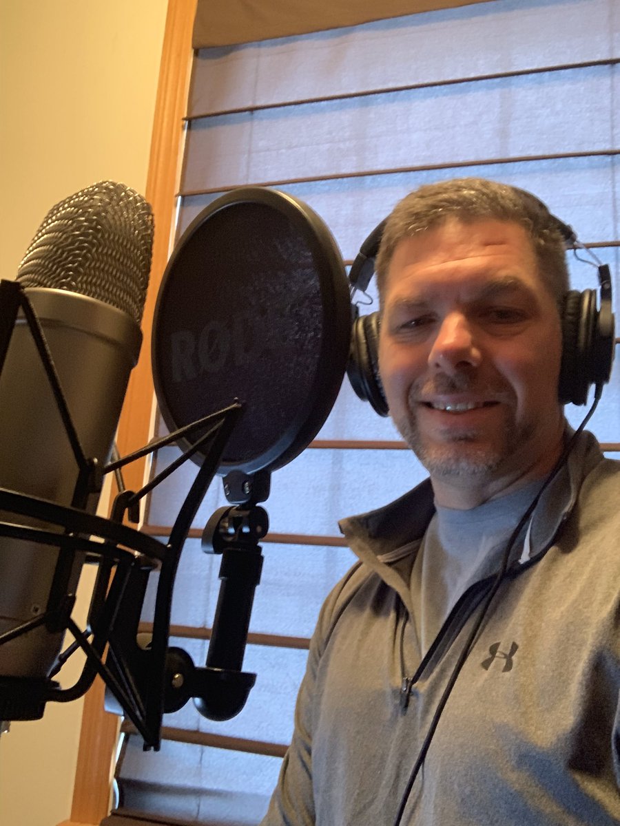SteveHammActor's tweet photo. Actor, Lifeflight Pilot, Voice Over Talent, Veteran. 🎭🎥🚁🎤🎧🇺🇸
Represented by @ProModelTalent
Available for bookings
https://t.co/ZioZqceTBT
#actor #pilot #aviation #helicopter #veteran #military #combat #voiceover #pmtm https://t.co/jBb7HRnLfA