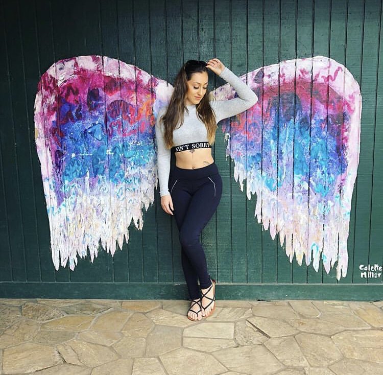 karinaalopez00's tweet photo. Basicccc north shore picture #aintsorry https://t.co/Mi3kQ5rAzy