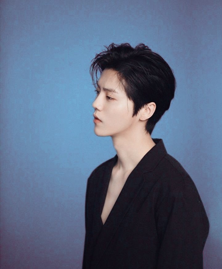 luluhxn's tweet photo. ❥       〔 鹿晗 ᴏʀ ʟᴜʜᴀɴ ғᴏʀ ʏᴏᴜ  〕: 

          𝘞𝘩𝘢𝘵 𝘥𝘰𝘦𝘴𝘯'𝘵 𝘬𝘪𝘭𝘭 𝘮𝘦 𝙗𝙚𝙩𝙩𝙚𝙧 𝙧𝙪𝙣.

ㅡ footbᥲᥣᥣ ᥴoᥲᥴh, ᥲdoρtᥱd soᥒ
ㅡ ᥣxtto; ᥲssᥲssιᥒ https://t.co/stgta8uzkY