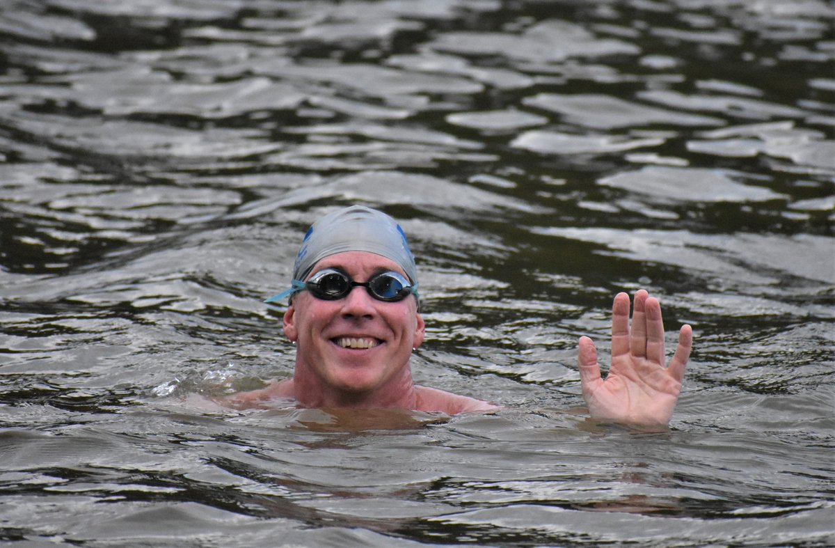 katfominykh's tweet photo. Some of the swimmers thought they could reason with the jellyfish, maybe even form a union.

They all emerged from the South River with stings -- &amp; loved it regardless.

How a DC swim club found its home in Annapolis, thanks to a local world record holder: https://t.co/MDgmnZKXPl https://t.co/ySGUoWe3mi