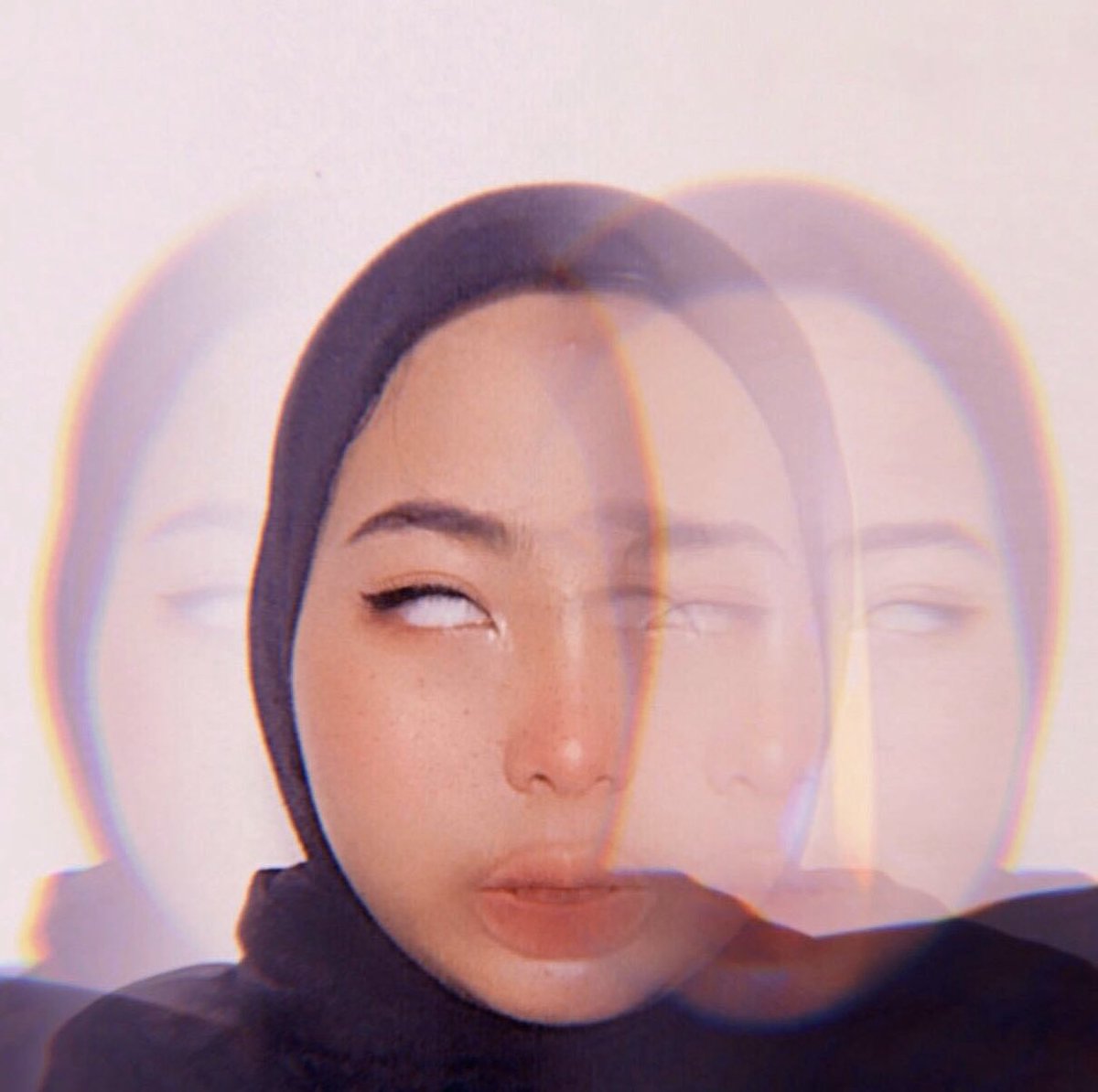 Anggitapricill2's tweet photo. Hmmm🙄 https://t.co/RgFn1GRTM7