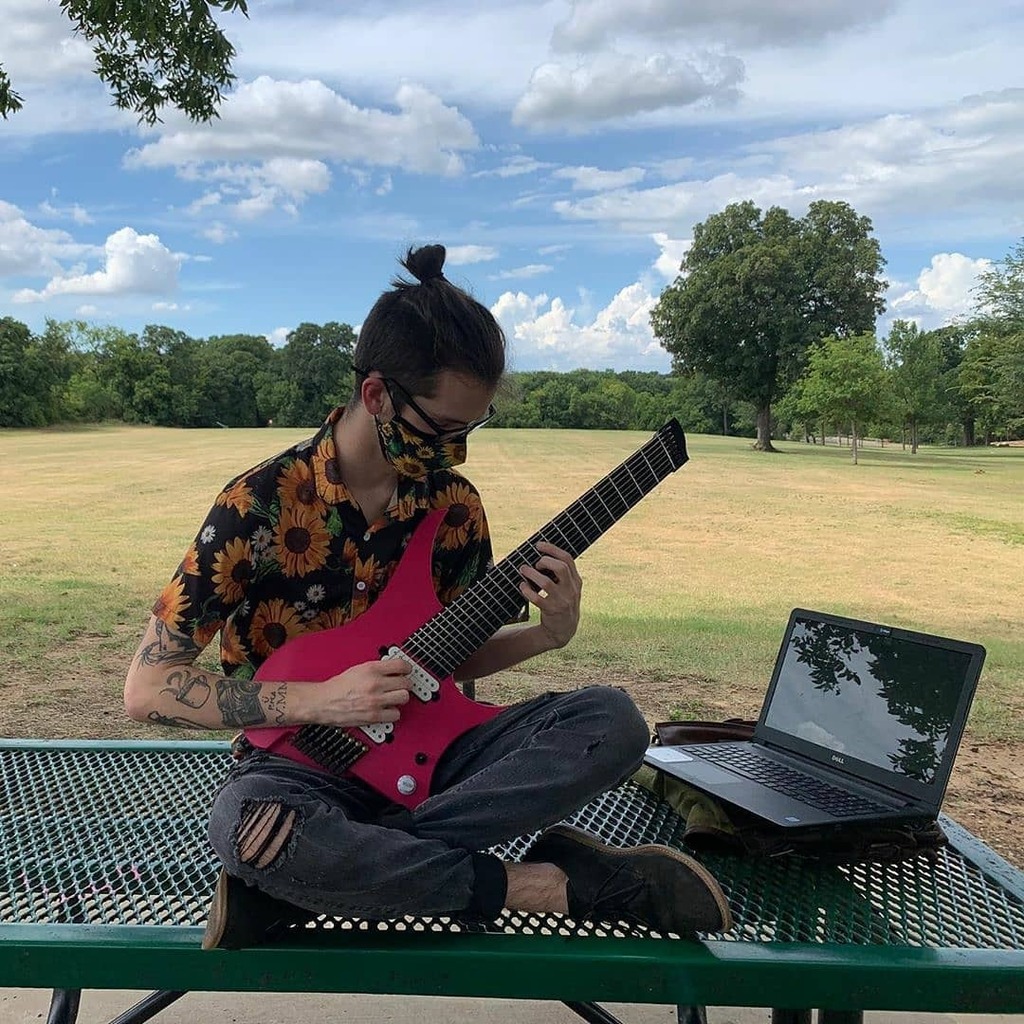 gocguitars's tweet photo. Reposted from @1189_carter @gocguitarsofficial my guitar seems to have shrunk in the wash, took it outside to dry out.
📷: @clarabethxo
.
.
.
#band #amoreeel #music #mathrock #indierock #dentonband #fortworthband #smallbands #dentonmusic #stayposit… https://t.co/dDr4kTnMWG https://t.co/KRCZKINt0w