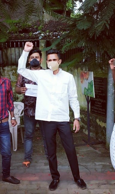 im_wahidur_rhmn's tweet photo. অসমৰ বানপানী সমস্যাক ৰাষ্ট্ৰীয় সমস্যা বুলি ঘোষণা কৰিব লাগে। আৰু বানপানী সমস্যাৰ স্থায়ী সমাধান কৰিব লাগে।
#FloodInAsssam
#prayforassam
#DoforAssam
#WeWantJustice
#GOVTOFINDIA https://t.co/l5DsDHE3vf