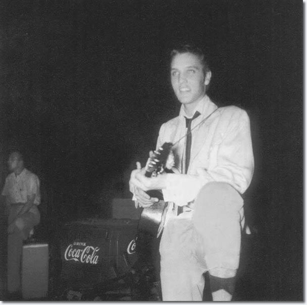 MartyJay2's tweet photo. Important #ElvisHistory July 30th #Elvis1954 that pic from his first “official” live performance, support to #SlimWhitman at the #OvertonParkShell 👑 https://t.co/6A2mRq0Kq6