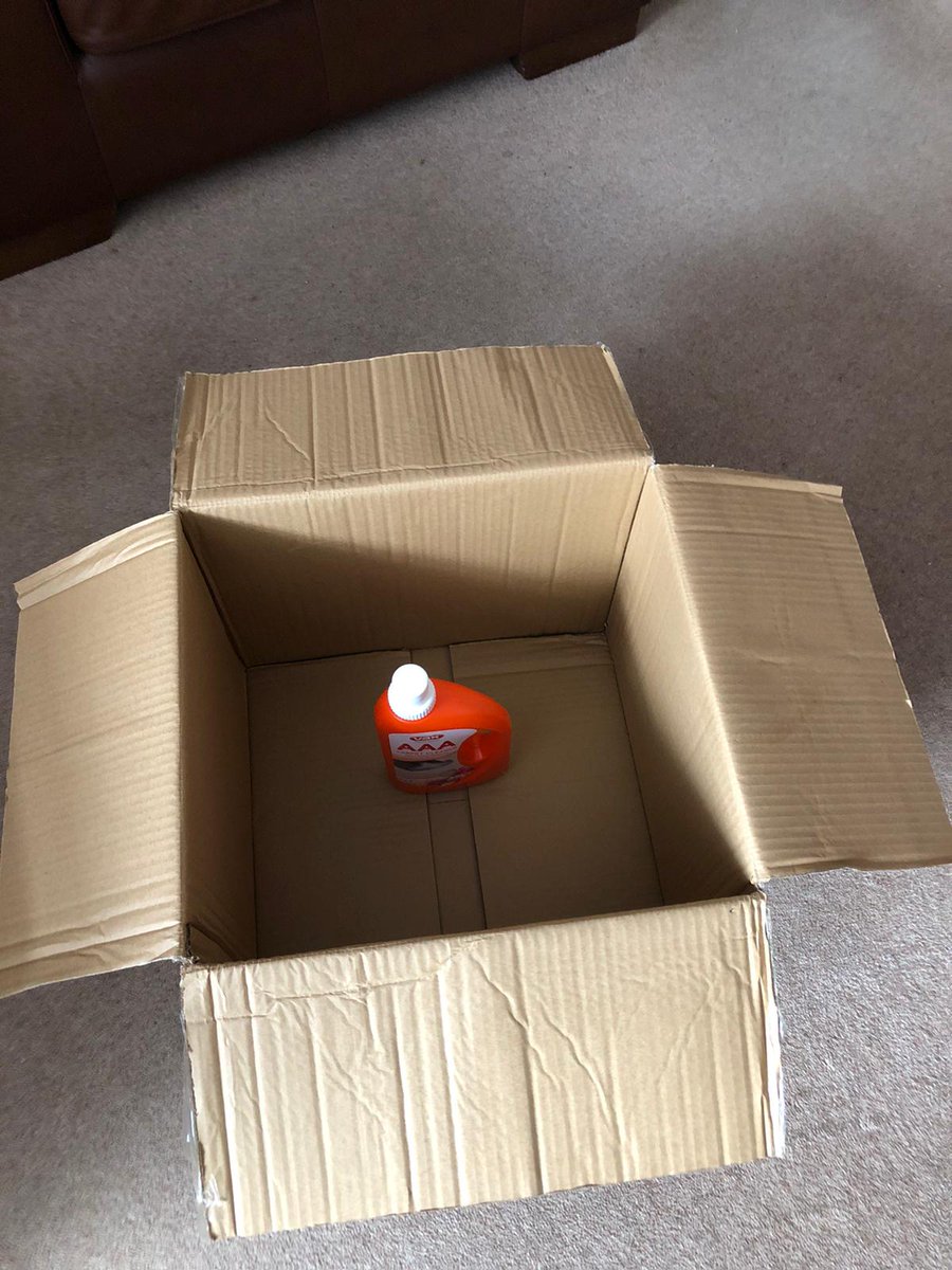 susieb6719's tweet photo. You got to love getting a parcel in ridiculous packaging!! @amazon this is crazy #badpackaging #reducewaste https://t.co/vJ4iOqFCLK