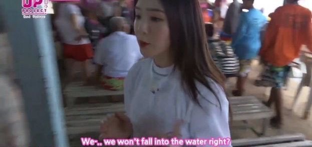 Seulgi, without getting tired assures Irene that everything will be okay