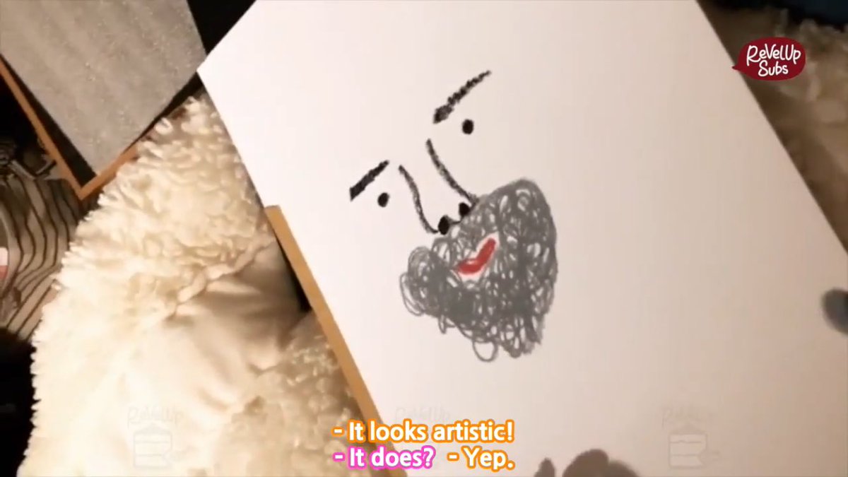Seulgi never forgets to encourage Irene whenever they draw something together