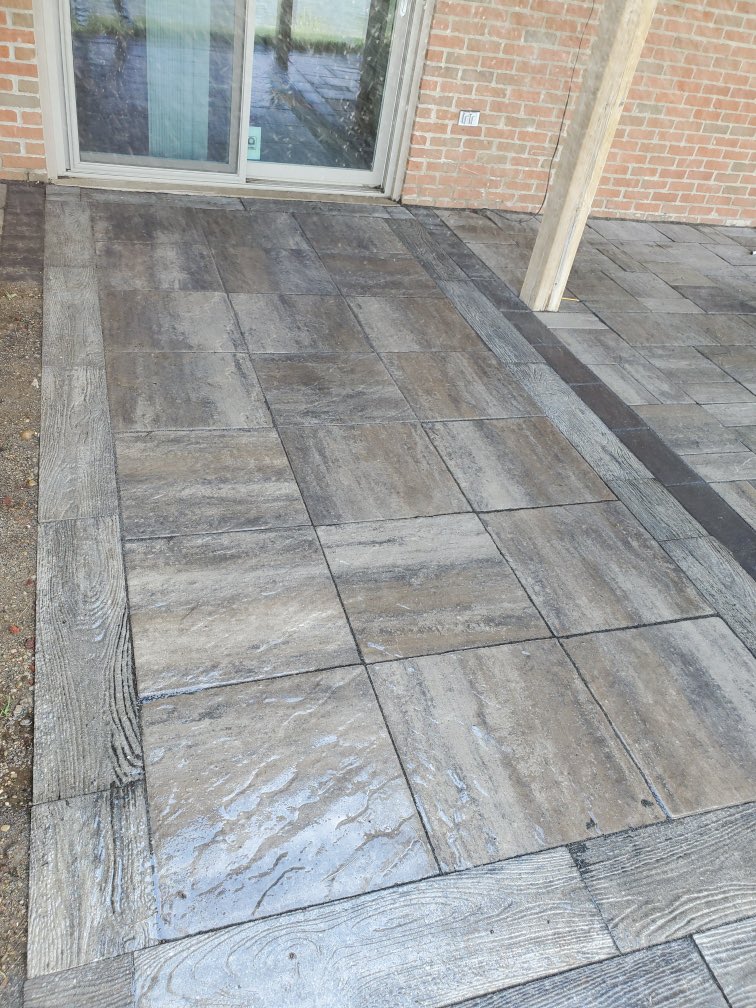 RT BestWayStone "RT JasonVettese: Beautiful BestWayStone #TrescaSlab #GlacierCreek with #BalsamSlab border.  #ChromaTec "