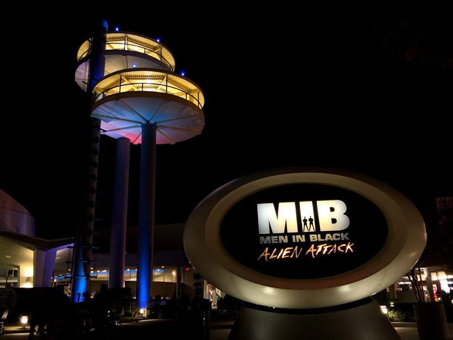 TheUGseries's tweet photo. Let's have a look at “secret” unadvertised tours at Universal Orlando. This one started them all: the Men In Black Immigration Tour. https://t.co/mQgIhLq6zt #UniversalOrlando #MeninBlackAlienAttack https://t.co/f2yYak94WD